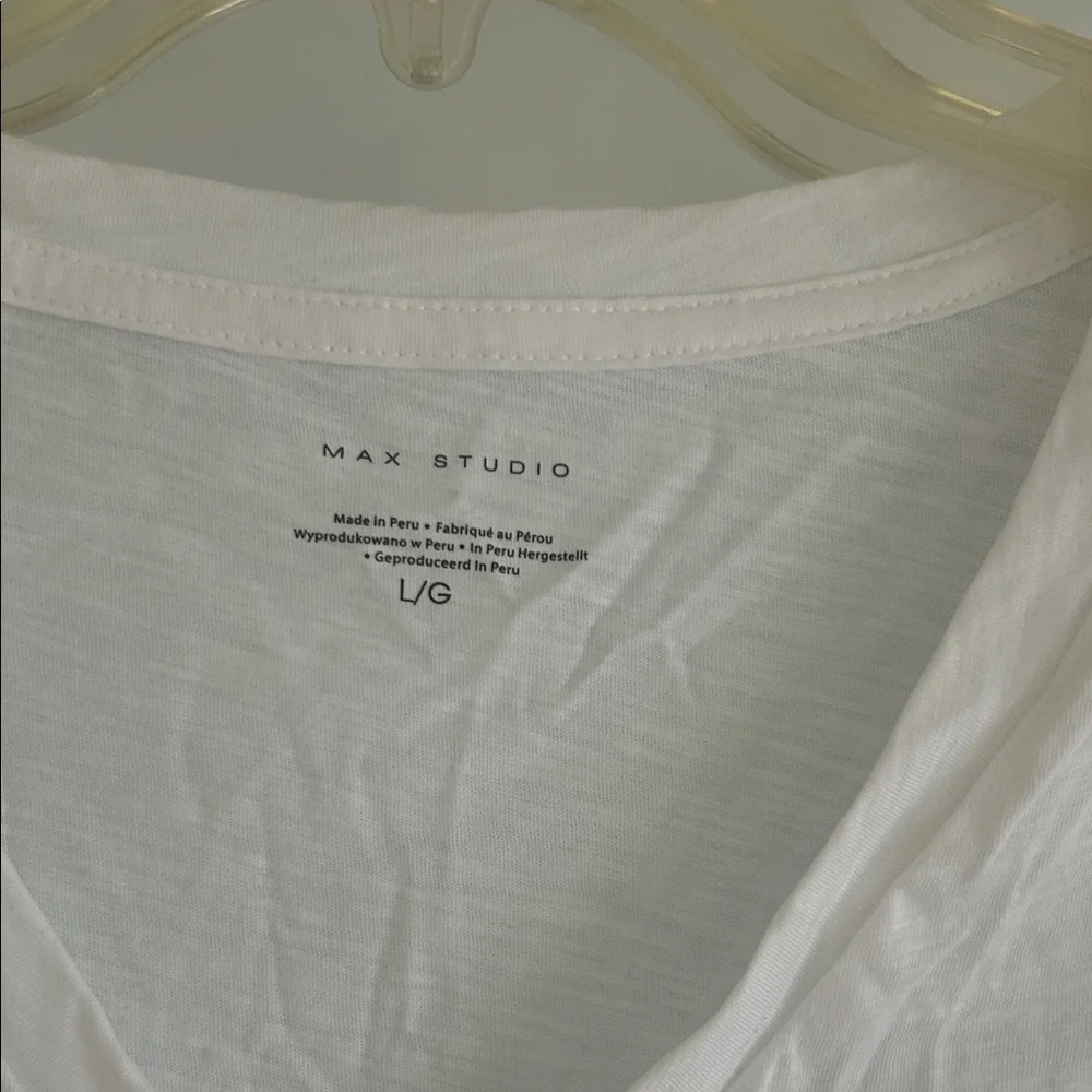 Max Studio White Short Sleeve Tee - Picture 2 of 3